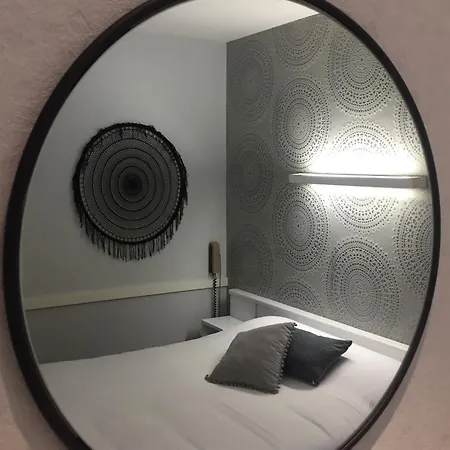 Hotel Acanthe 3*